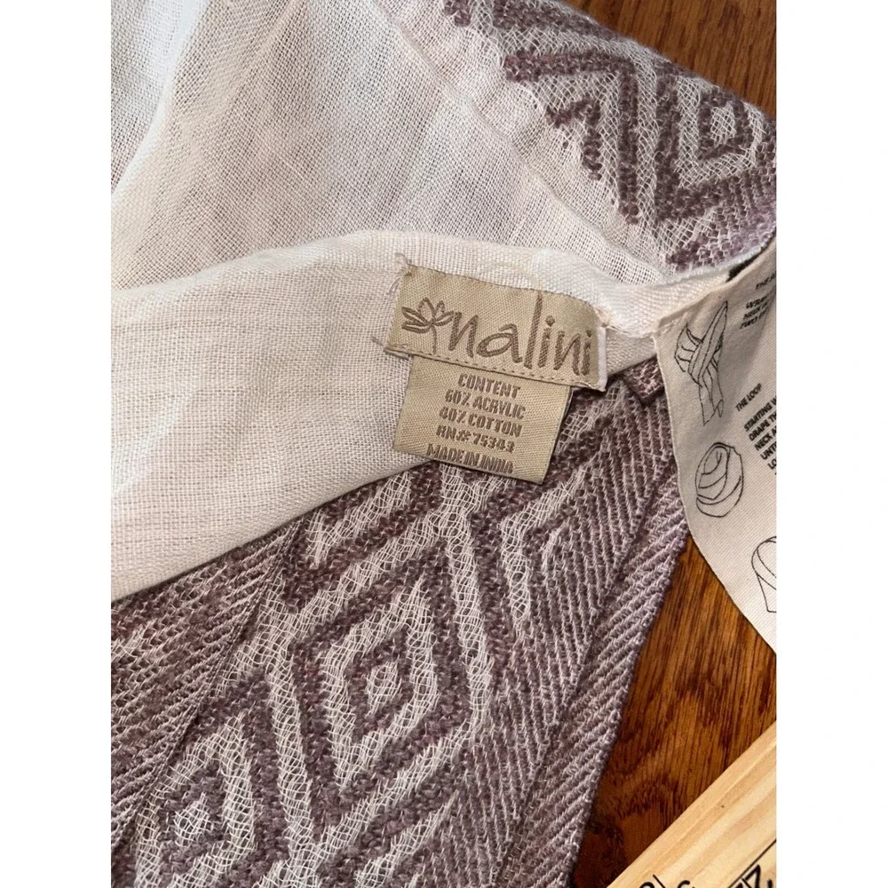 Nalini Scarf Geometric Diamond Pattern White Black Purple Cotton Blend Wrap Cape